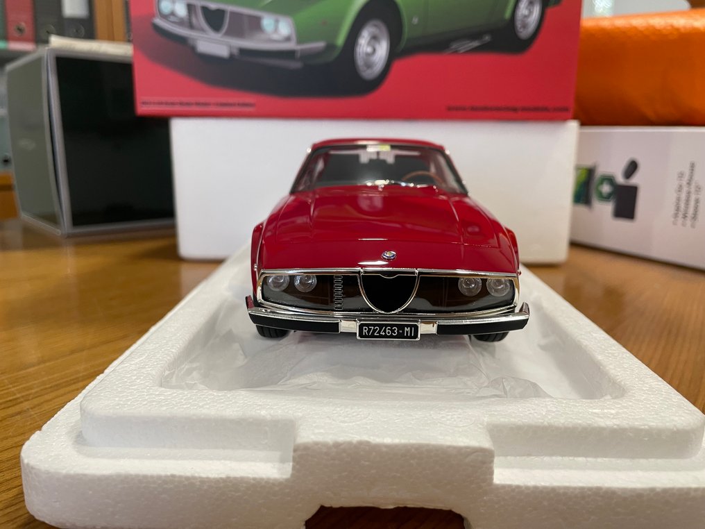 Laudoracing Model 1:18 - Model car - Alfa Romeo Giulia Coupé 1600 GT Junior Zagato 1972 #1.0