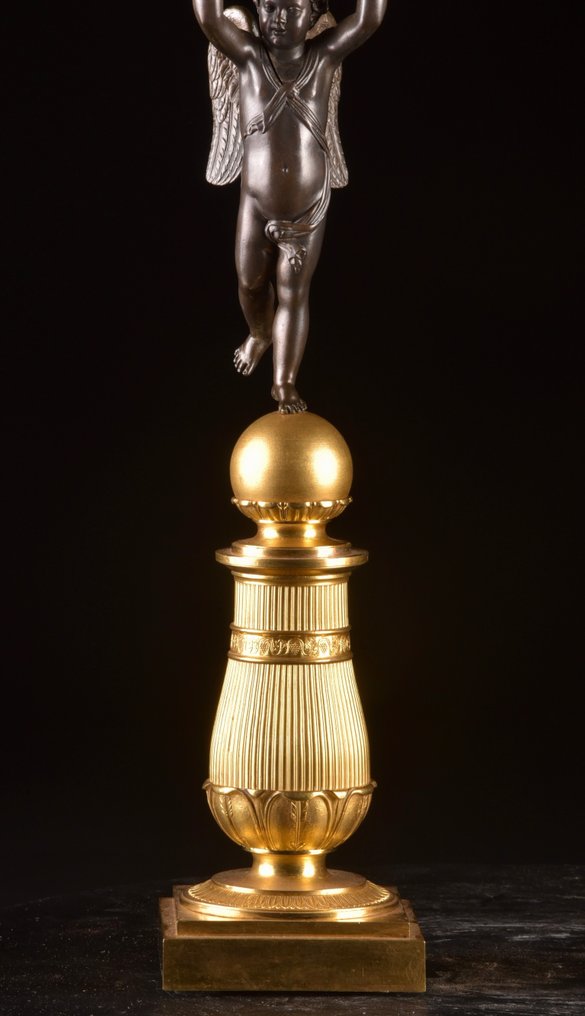 Candelabrum Pair of Charles X candlesticks with putti. (2) - Gilt bronze, Patinated bronze - Two-armed candlesticks #3.2