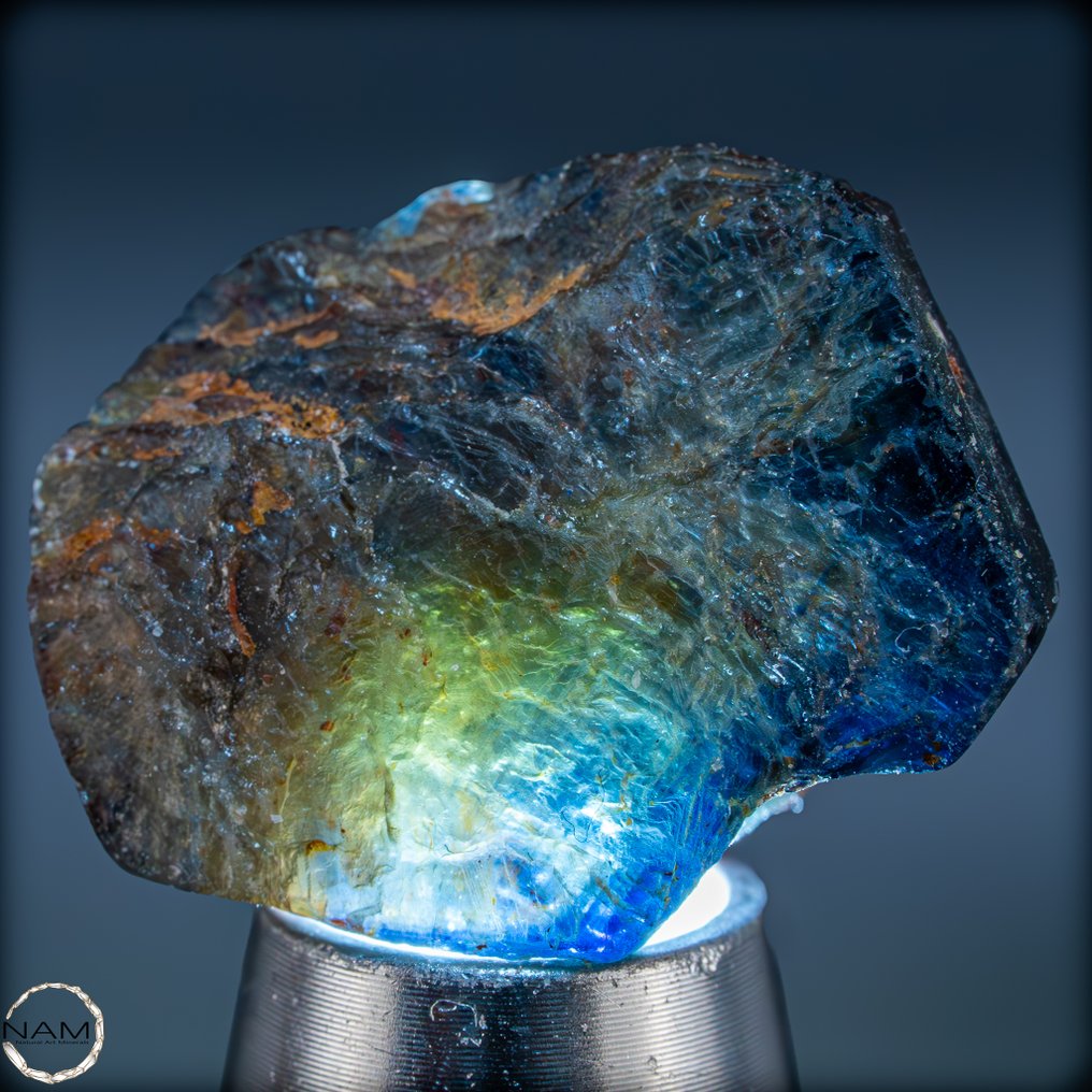 Cristallo di zaffiro naturale dal Kenya – Gioco di colori raro & profondità affascinante - 31,95 ct- 6.39 g #1.0