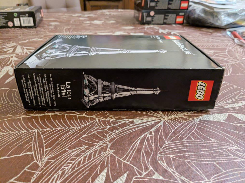 Lego Set - 21019 - Architecture - The Eiffel Tower #2.1