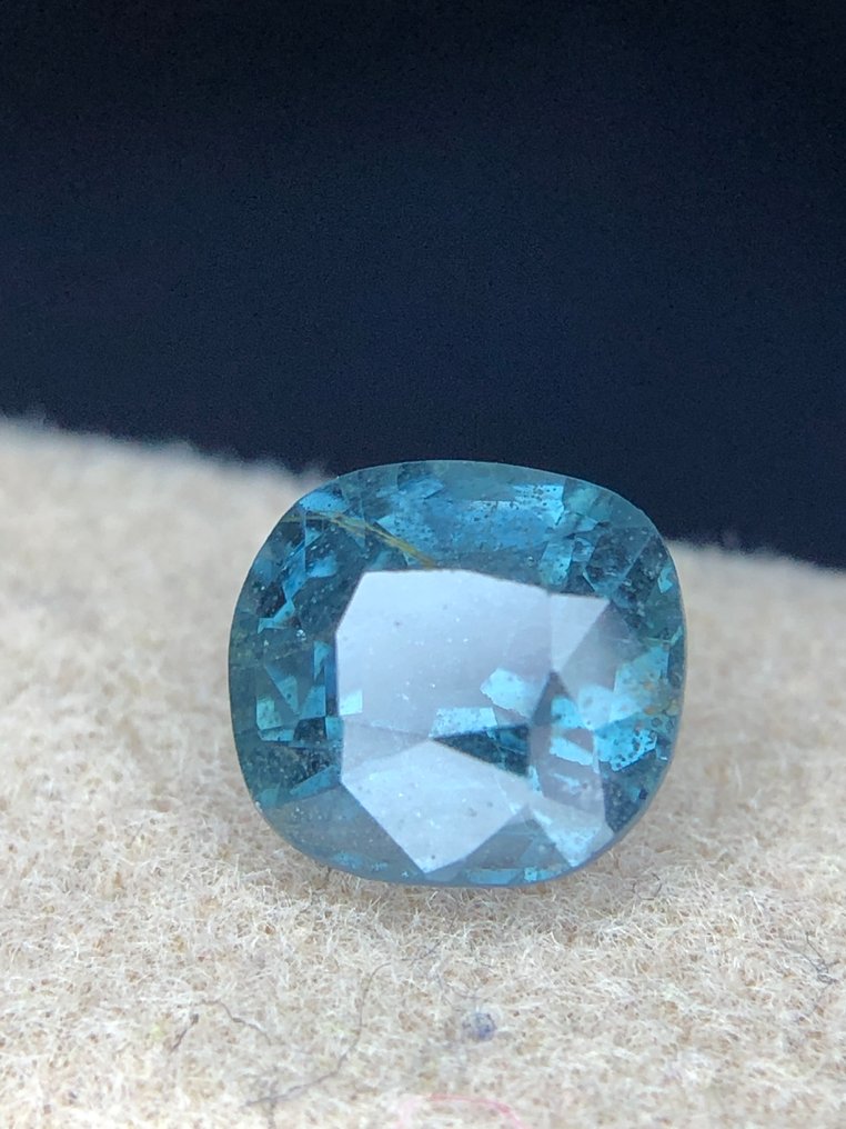 Nincs minimálár - 1 pcs  Kék, Zöld Spinell  - 1.23 ct - Nemzetközi Színes Drágakő Szövetség (ICA GemLab) - Lenyűgöző kék spinell #48 #4.3