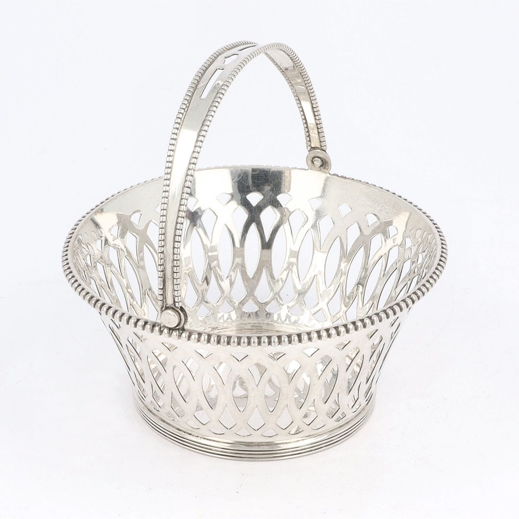 A. Presburg - Hengselmand - Godiskorg - .835 silver #1.0