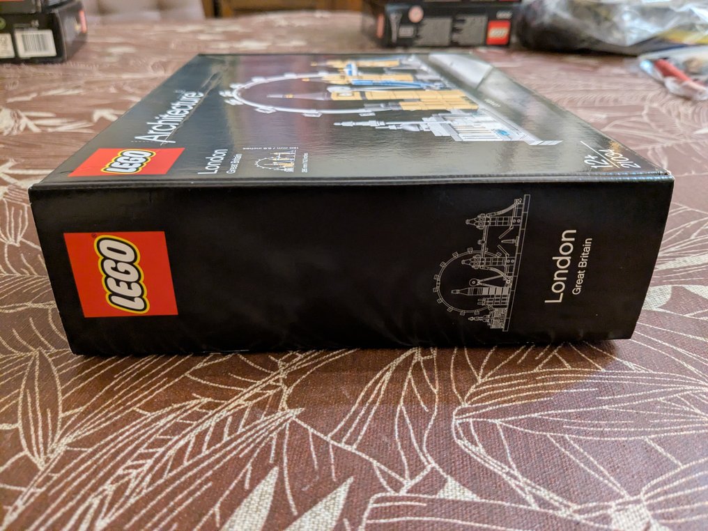 LEGO Set - 21034 - Architecture - London #4.3