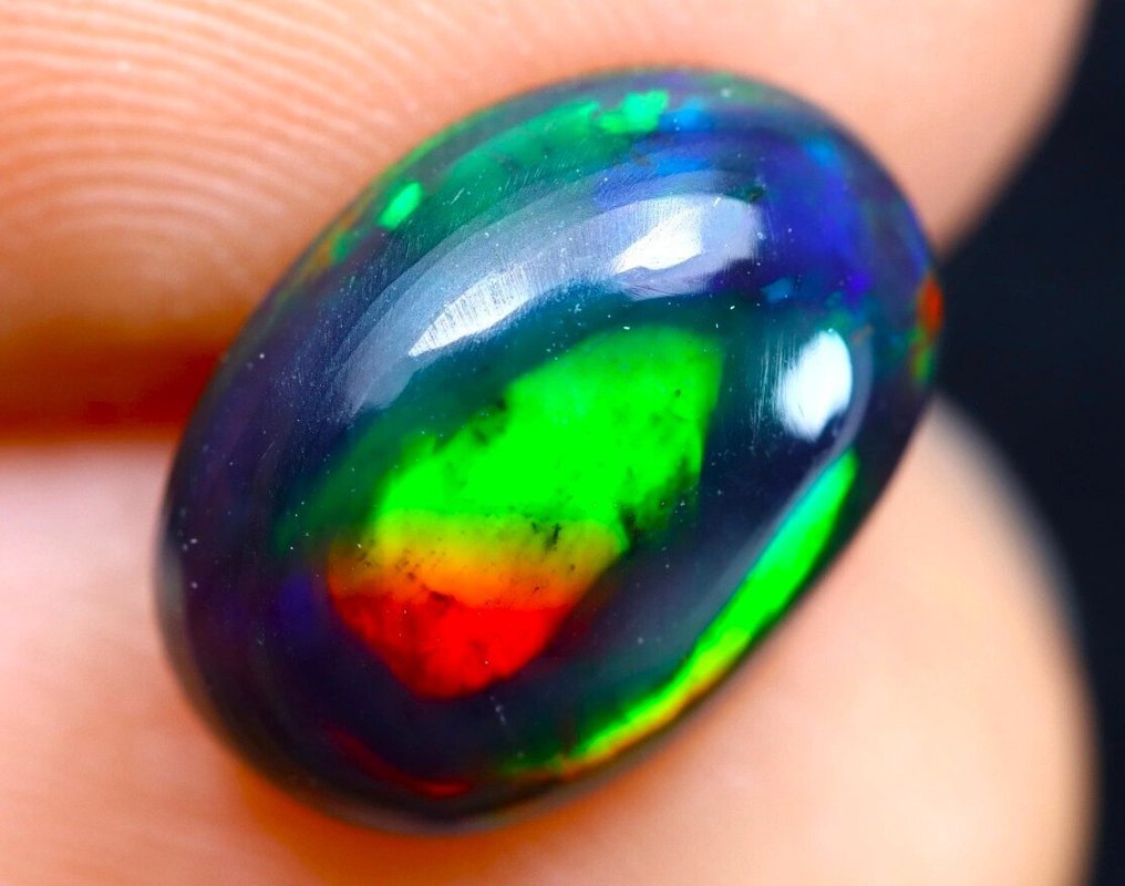 1.62 克拉 - 顶级颜色 天然 黑色欧泊——观看视频！- 0.32 g #1.0