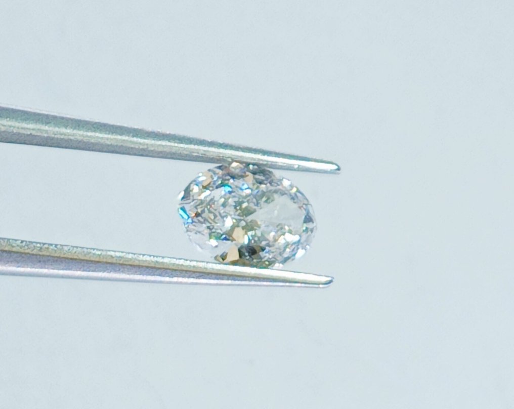 No reserve price - 1 pcs Diamond (Natural) - 1.01 ct - Oval - E - I1 - International Gemological Institute (IGI) #4.3