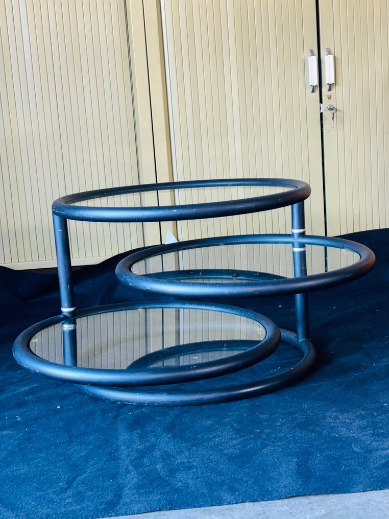 咖啡桌 - 金属 - 中世纪风格圆形桌子 #4.3