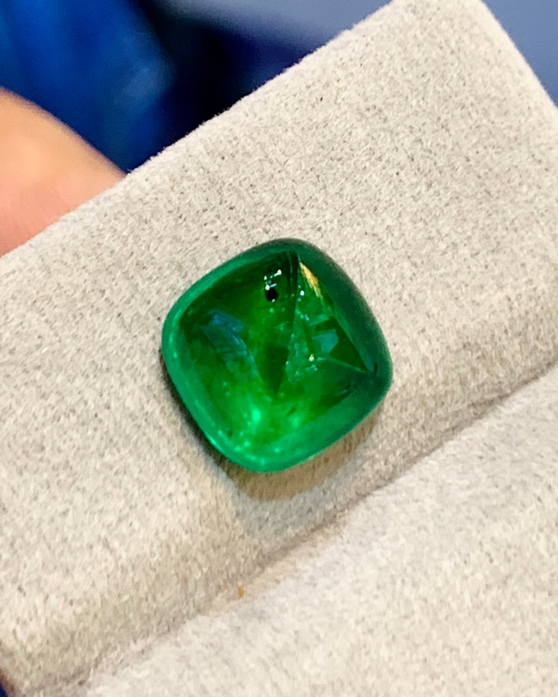 1 pcs  Πράσινο Σμαράγδι  - 4.01 ct - Gem research Swiss Lab (GRS) - Ζωντανό Πράσινο Ζαχαρένιο Βουνό #1.0