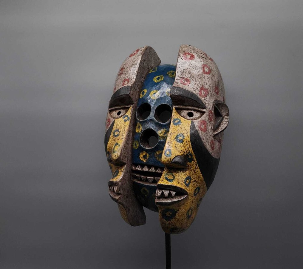 Protective mask - Kongo - DR Congo (No reserve price) #4.3