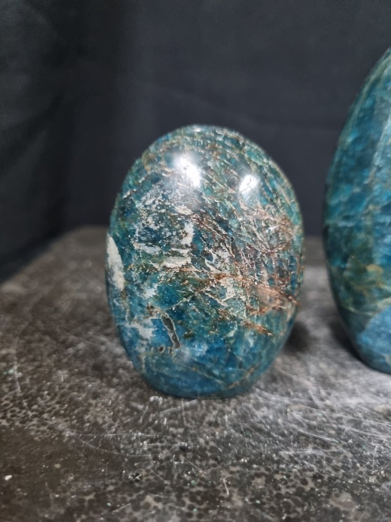 Set di 3 sculture di apatite HQ - 10,2 - 6,5 cm Forma libera- 1022 g #1.0