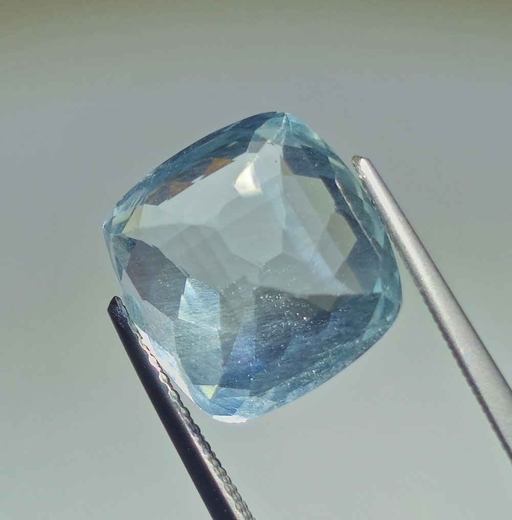 Nincs minimálár - 1 pcs Kék Akvamarin - 5.66 ct - Nemzetközi Gemmológiai Intézet (IGI) #2.1