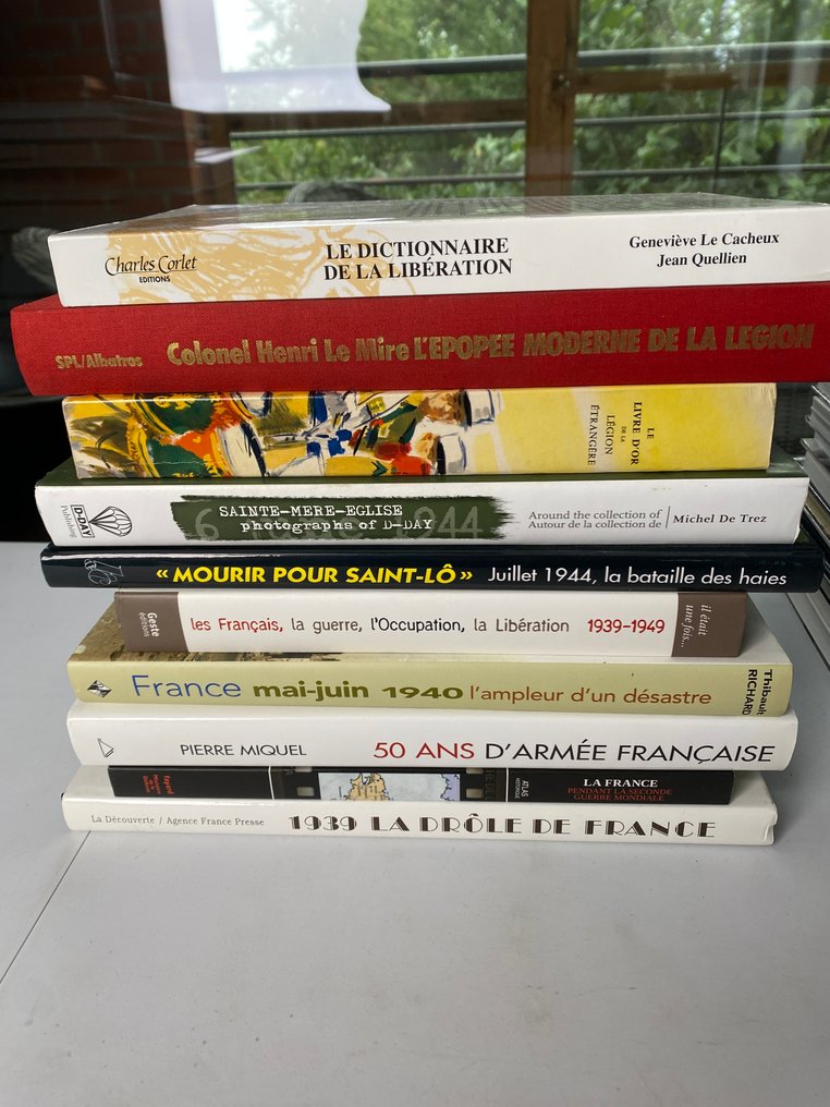 Lot de 10 livres militaire - divers titre a voir la description - 1990 #1.0