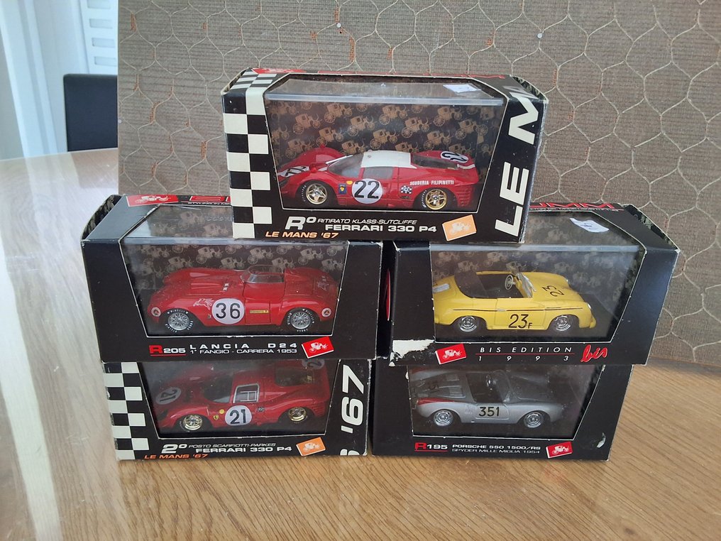 Brumm 1:43 - Model car (5) - Ferrari 330 P4; Lancia D24; Porsche 550 Spyder; Fiat 500 (diverse modellen) - in original boxes #1.0
