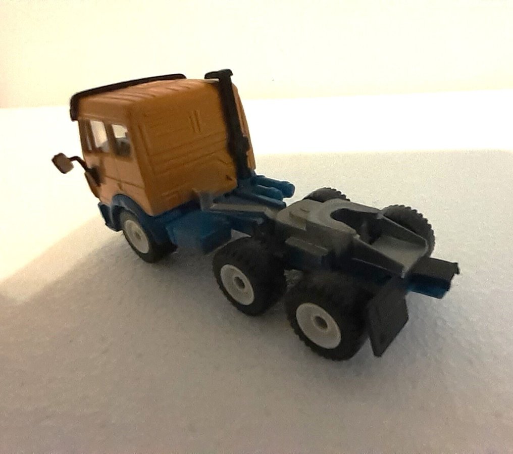 Siku 1:55 - Miniatura de camião (7) #3.2