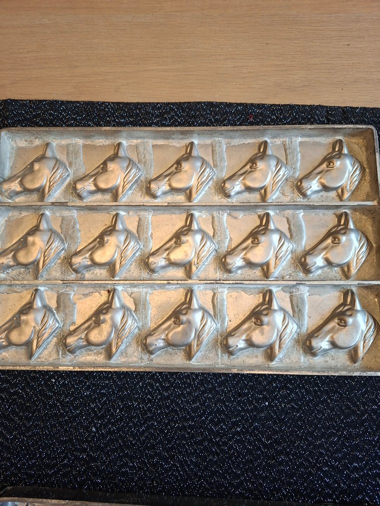 Anton Reiche, Letang - 小雕像  (8) - 合金 #2.1