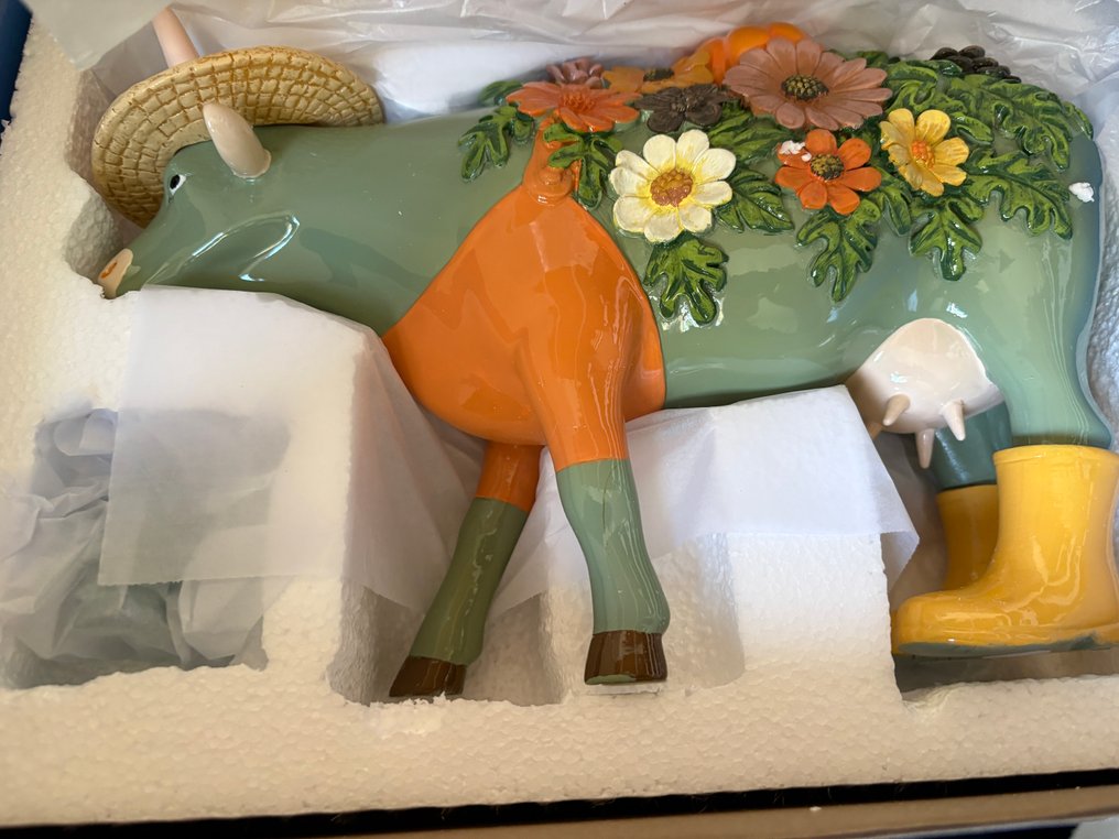 Cow Parade. Cowparade. Moolissa the Florist. Large. - Figurine - Poly Resin #3.2