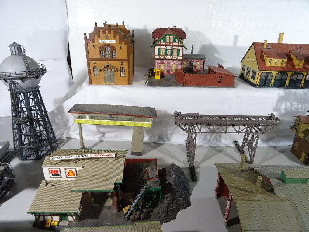 Faller, Vollmer, Kibri H0 - Τοπίο τρένου μοντελισμού (18) - 18 τμηματική εργοστασιακή εγκατάσταση κτίρια/οικήματα #3.2