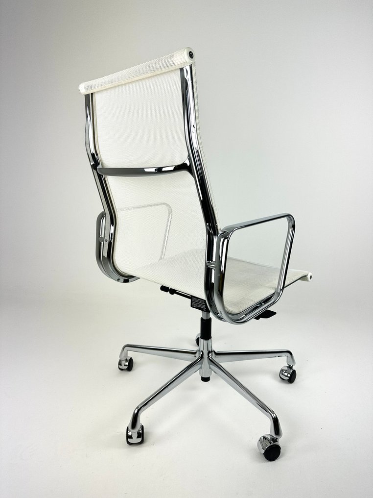 Vitra - Charles & Ray Eames - Kontorstol - EA119 - Aluminium, Netweave #3.2