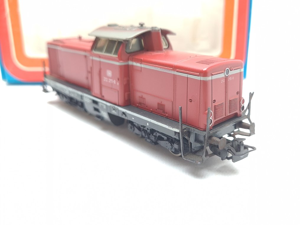 Märklin H0 - 3072 - Locomotive diesel (1) - BR 212 215-8 - DB #4.3