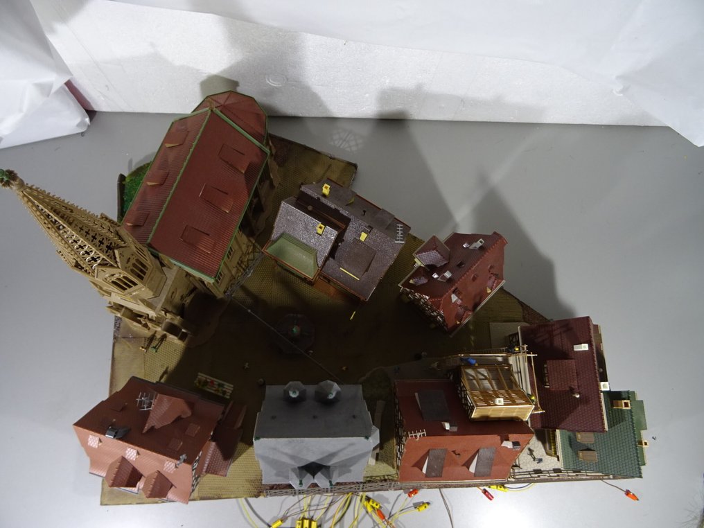 Faller, Vollmer H0 - Model train scenery (7) - 7-piece panorama building/houses/figures, etc. #3.2