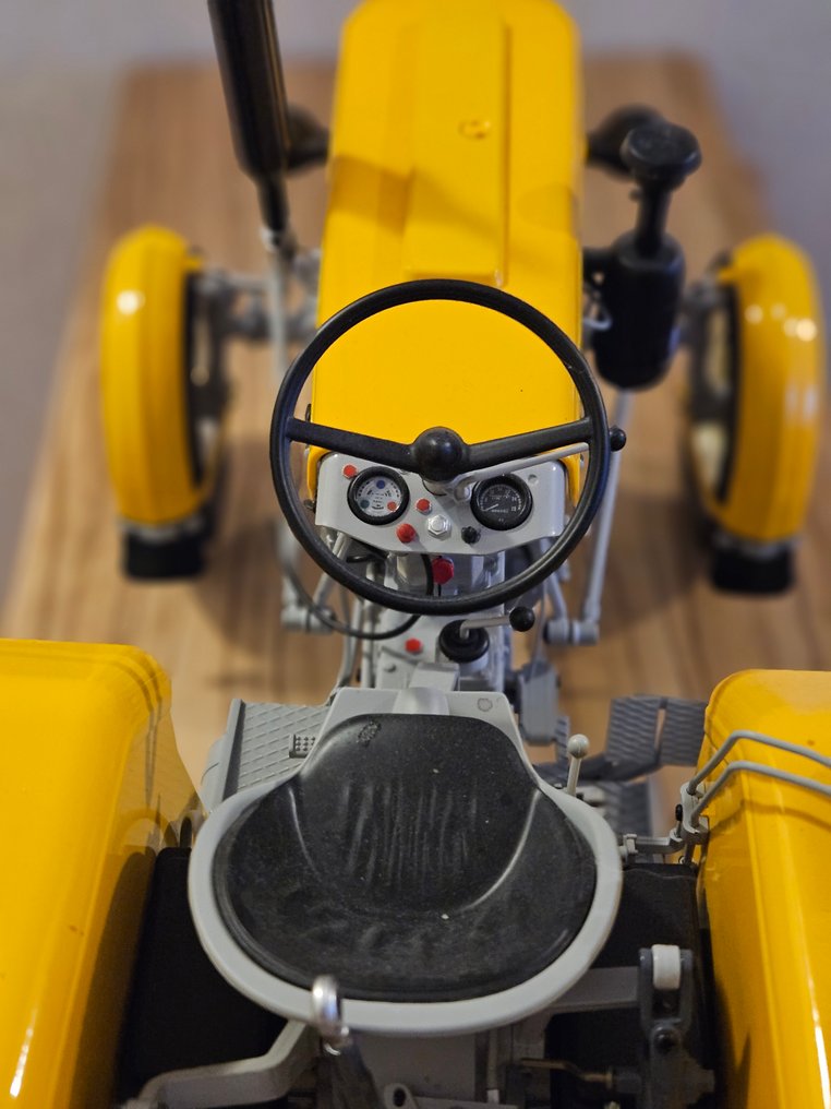 deagostini 1:8 - Modellandbrugsmaskiner (2) - Ursus C-330 + Przyczepa #4.3