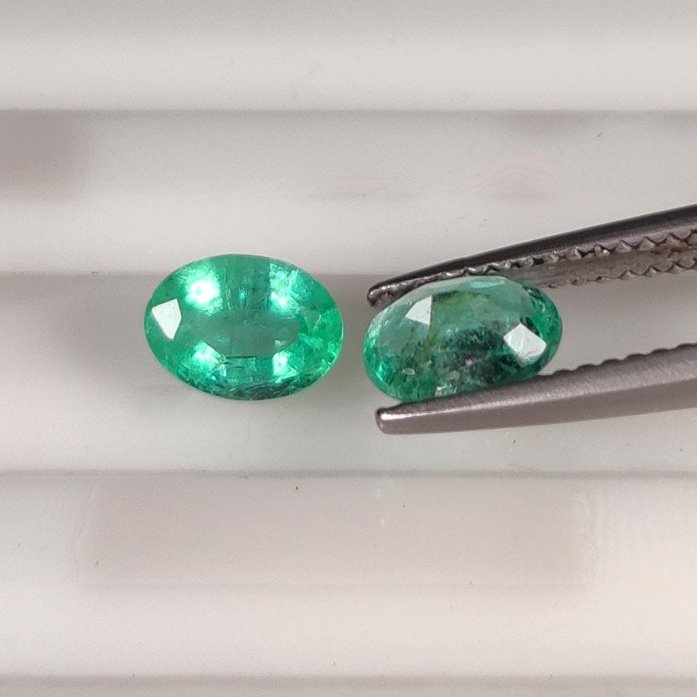 Nincs minimálár - 2 pcs Zöld Smaragd - 1.54 ct - Nemzetközi Színes Drágakő Szövetség (ICA GemLab) - Egyező pár! #4.3