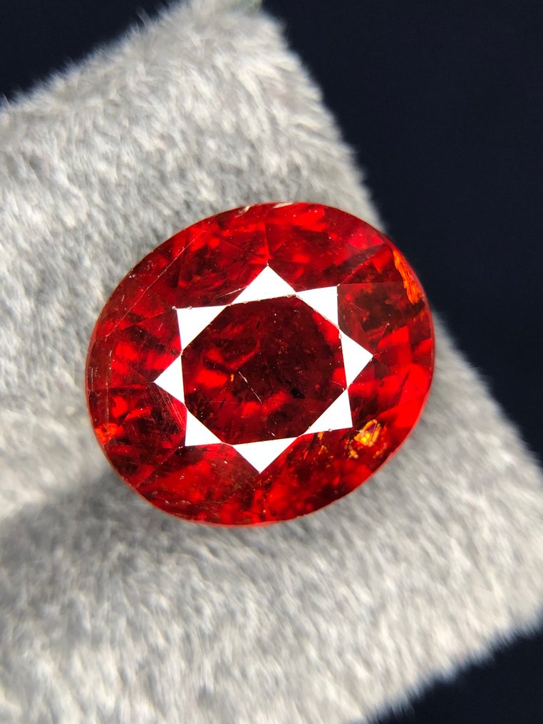 No reserve price - 1 pcs Red Garnet, Spessartite - 18.49 ct - International Colored Gemstone Association (ICA GemLab) - Lustrous spessartite #49 #1.0