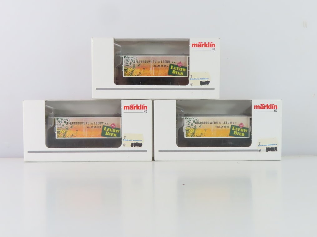 Märklin H0 - 48281.009 - Vagón de tren de mercancías a escala (3) - 3x vagón de mercancías cerrado de 2 ejes con impresión 'Leeuw Bier'. - NS #4.3