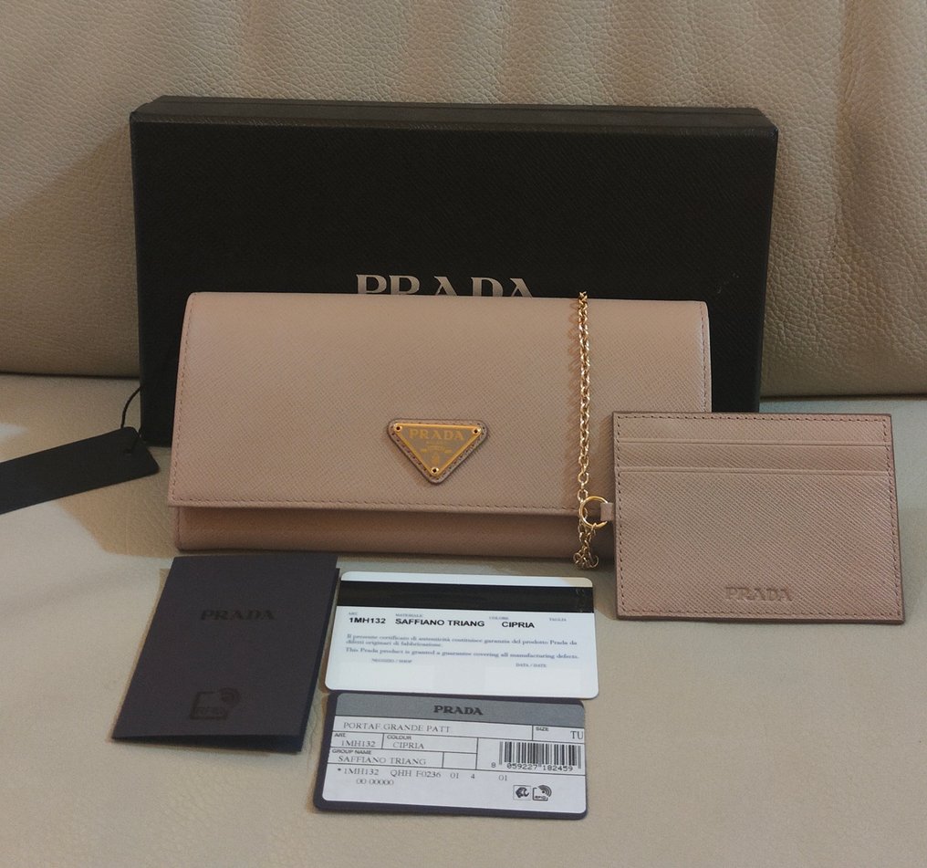 Prada - Lang tegnebog #1.0