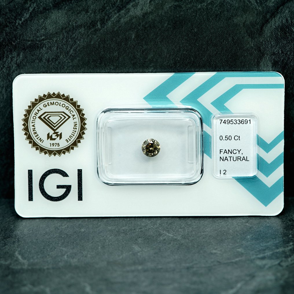 Fără preț de rezervă - 1 pcs Diamant (Colorat natural) - 0.50 ct - Rotund - Fancy intense Cenușiu Galben - I2 - IGI (Institutul gemologic internațional) #1.0