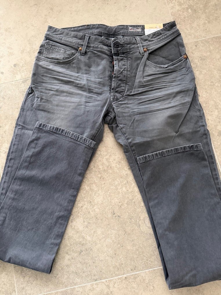 Jacob Cohen - New - PREMIUM EDITION - size 32 - GREY - Jeans - New with tags #3.2