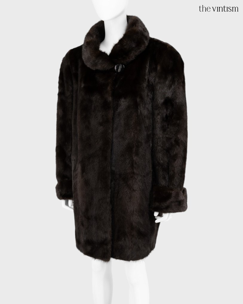 Saga Furs - 皮毛大衣 #3.2