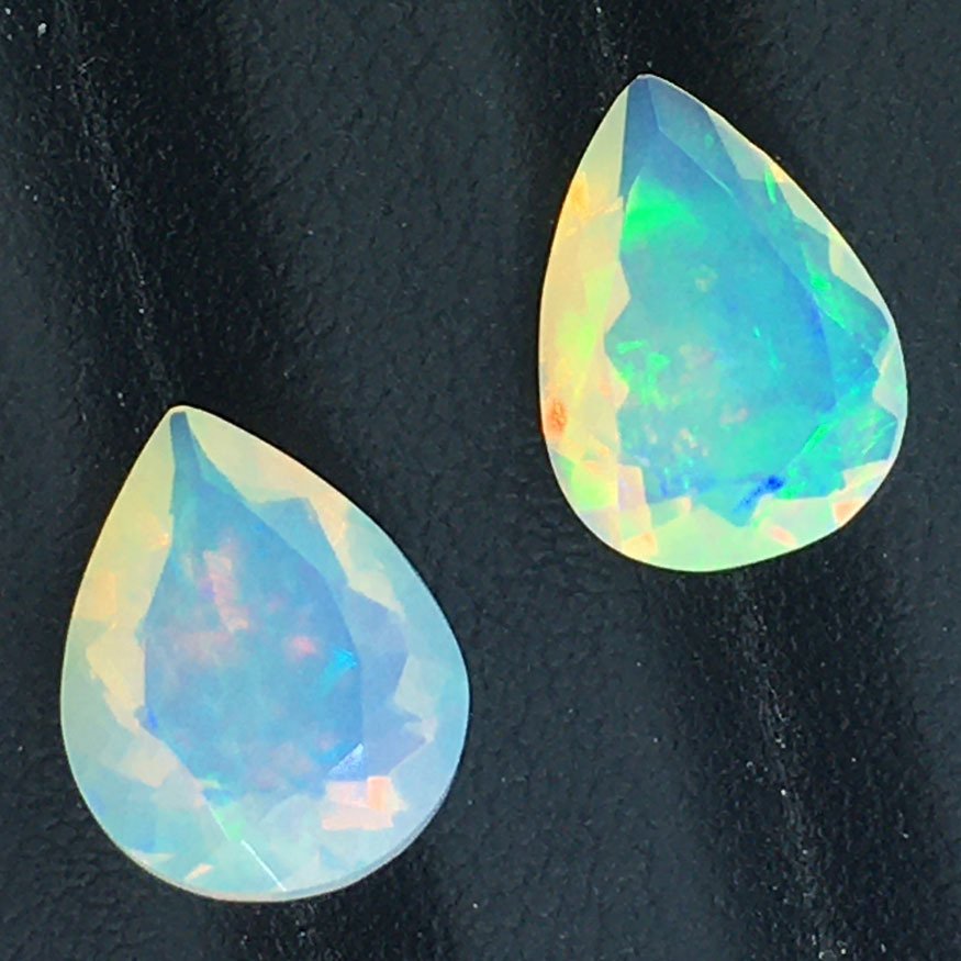 No reserve price - 2 pcs White Opal - 5.09 ct - Antwerp Laboratory for Gemstone Testing (ALGT) - NATURAL OPAL #3.2
