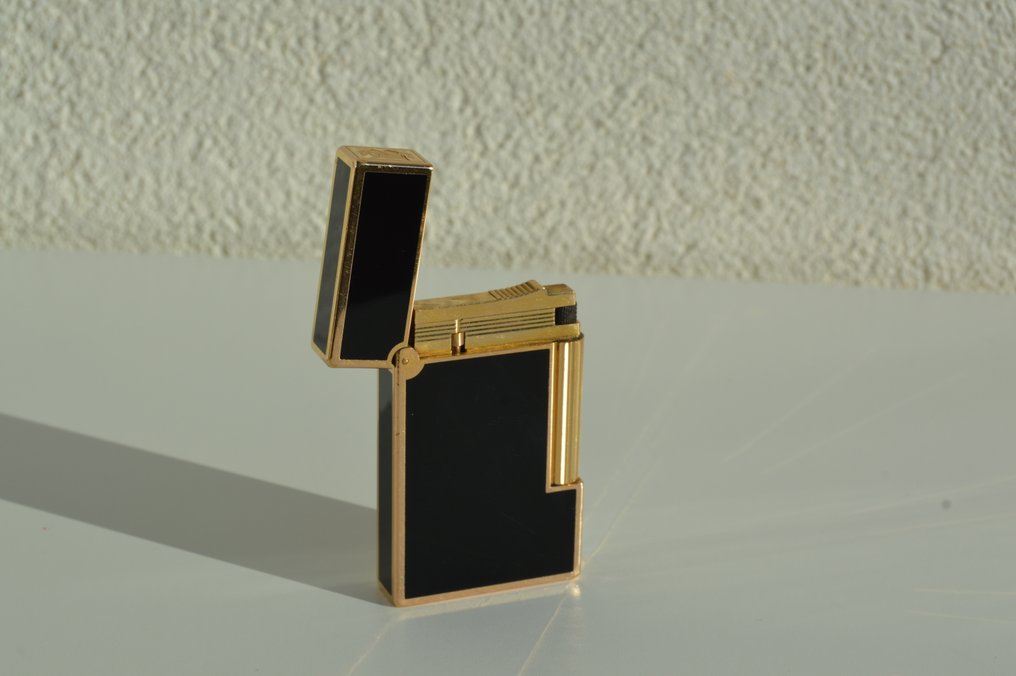 Line 2 Large - Chinese Laquer Noire, First Edition - Brichetă de buzunar - Placat cu aur, Lac #1.0