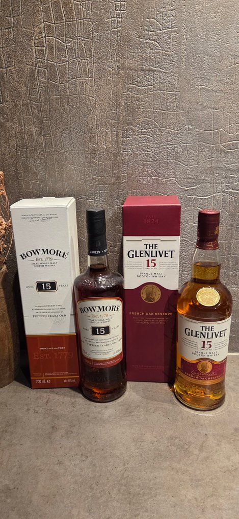 Bowmore 15yo + Glenlivet 15yo - 70 cl - 2 flasker #1.0