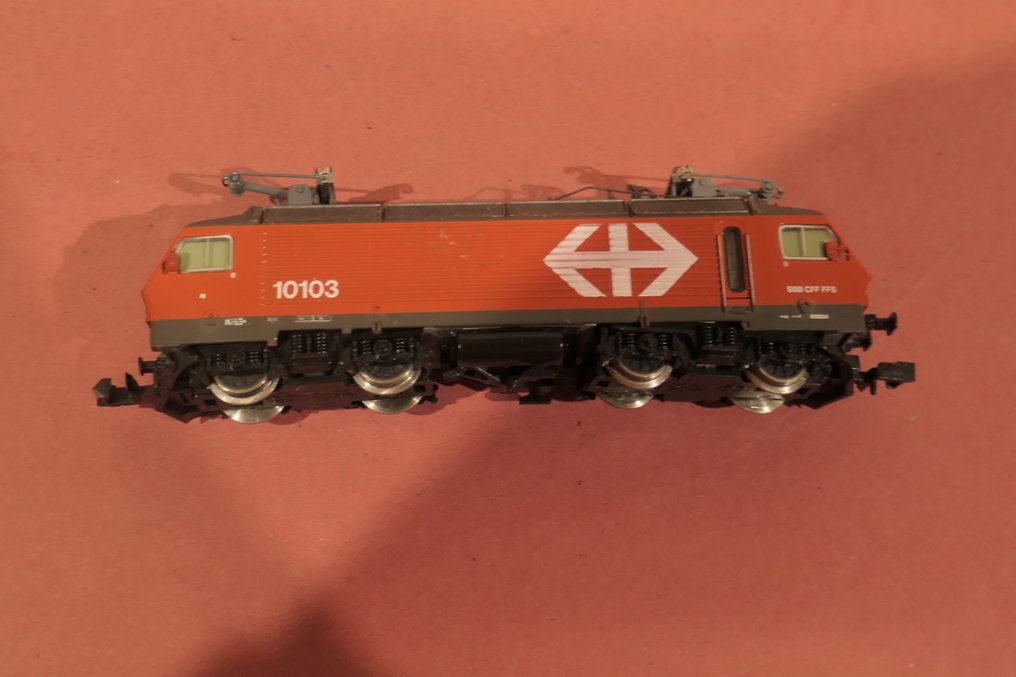 Roco N - 23249 - Ellokomotiv (1) - Fantastisk model af den schweiziske Re 4/4 IV med stort logo. - SBB #2.1