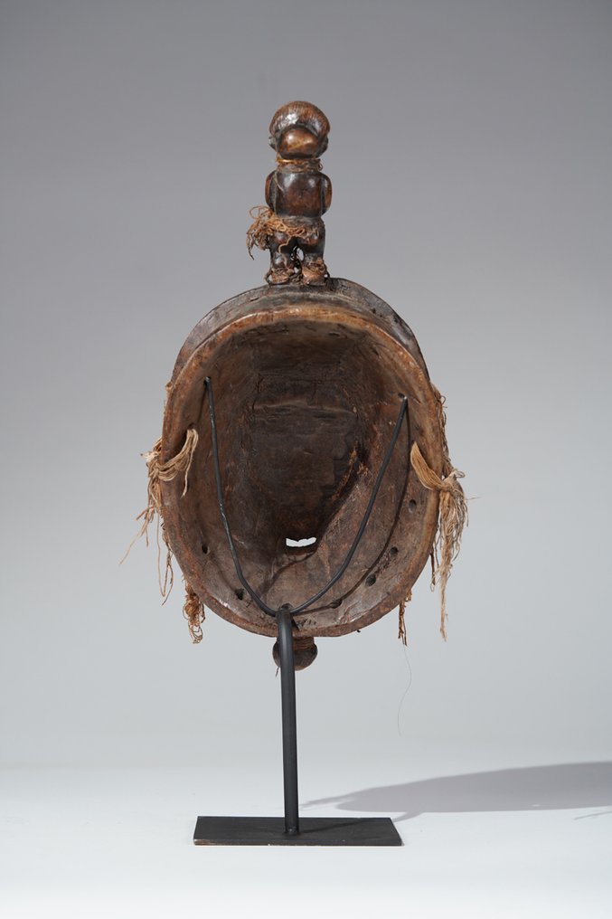 Egy fából készült maszk - Baulé - Elefántcsontpart (Nincs minimálár) #2.1