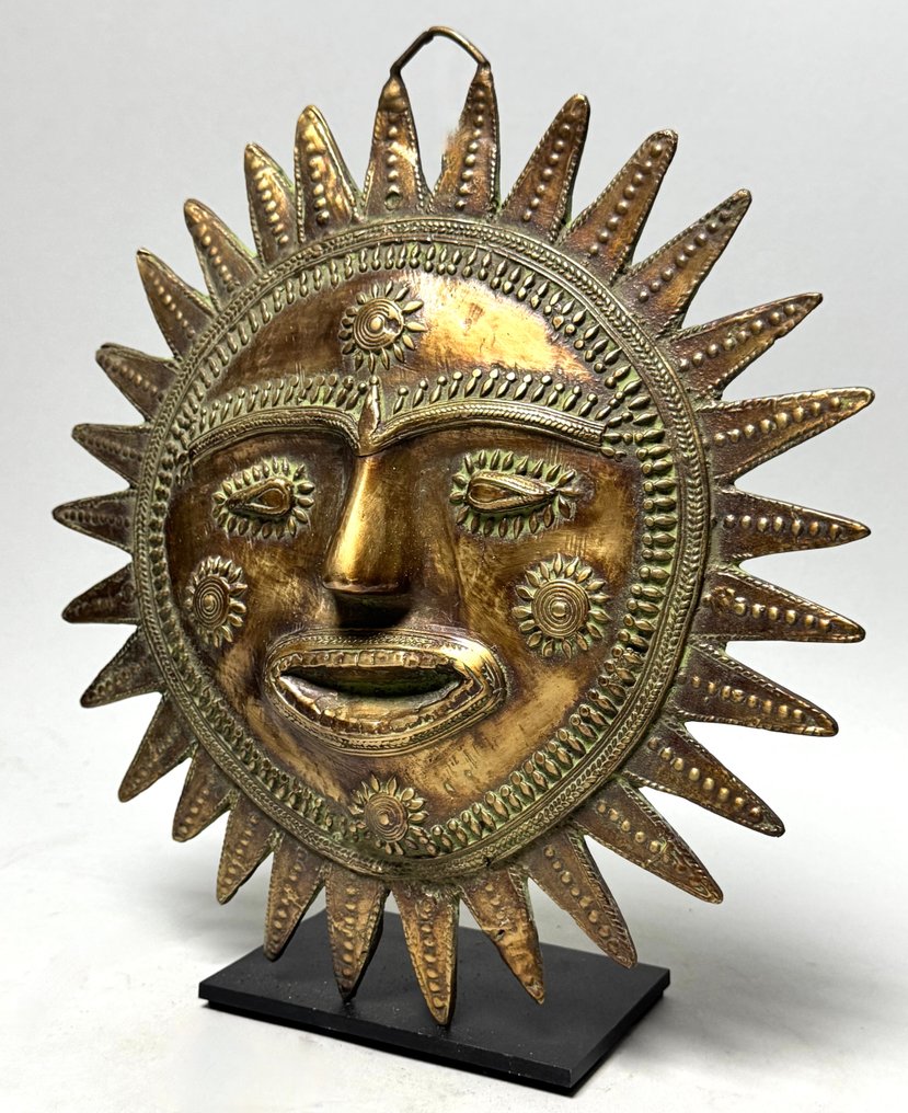 Dhorkra 部落象征性太阳脸 - 印度  (没有保留价) #1.0