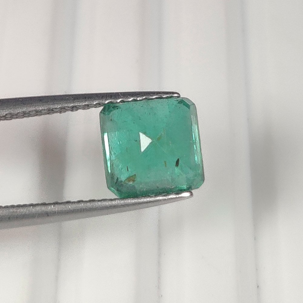 1 pcs Green Emerald - 2.18 ct - International Gemological Institute (IGI) - Nice Quality ! #3.2