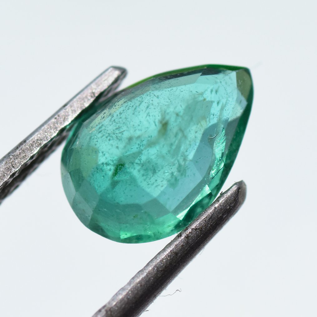 Ohne mindestpreis - 1 pcs  Grün Smaragd  - 1.04 ct - Antwerp Laboratory for Gemstone Testing (ALGT) - Ohne Mindestpreis #1.0
