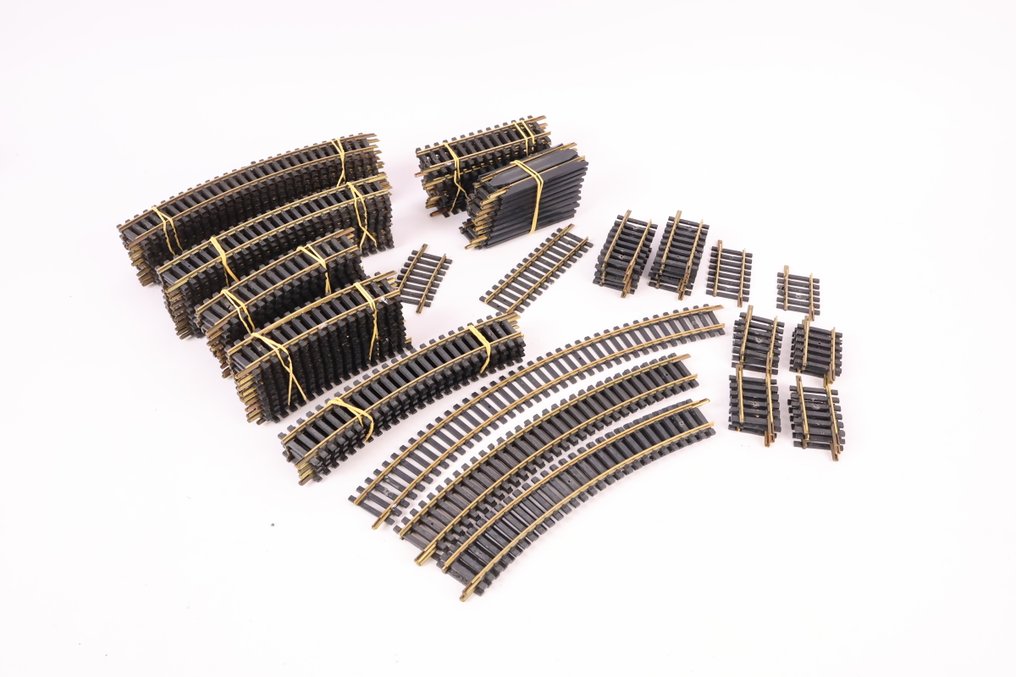 Fleischmann H0 - Γραμμές τρένου μοντελισμού (90) - Σετ 90 τεμαχίων ράγες #1.0