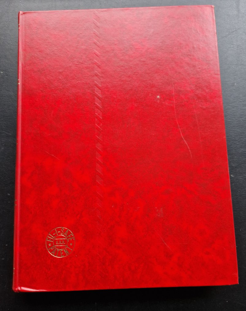 India & Japan - Approximately 3,500 (!) stamps including about 200 blocks of 4 + duplicates in 2 stock books. - Michel #3.2