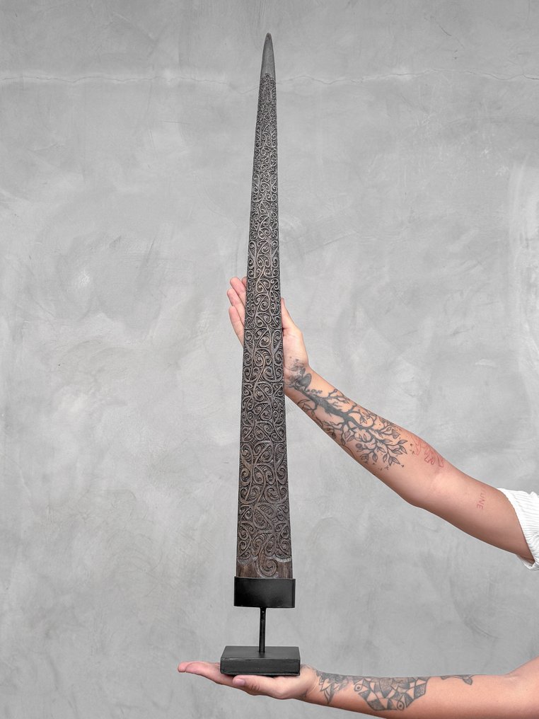 Fein, extra großes handgeschnitztes Schwertfisch mit individuellem Ständer - Mangapore-Motiv. Rostrum auf Ständer - Xiphias Gladius - 92 cm - 10 cm - 10 cm- Nicht-CITES-Arten #1.0