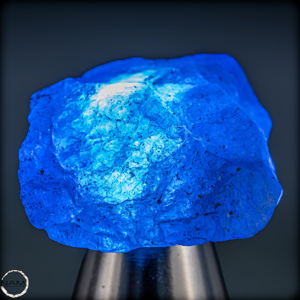 Tansanito natural, raramente claro. – destaque de cristal bruto azul intenso com brilho excepcional - 33,95 ct- 6.79 g #1.0