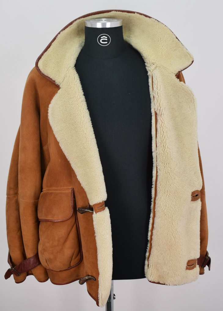 Other brand, Original Shearling Italian Artisan With Unique Horn Buttons - Cappotto di pelliccia #1.0