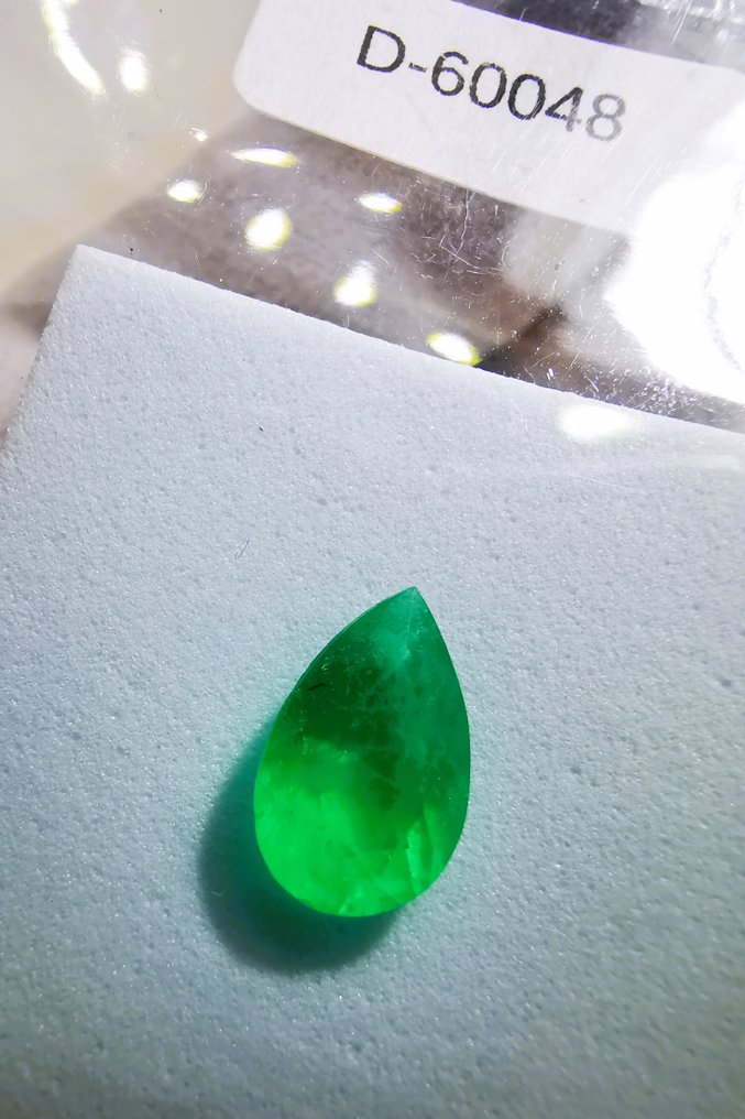 χωρίς τιμή ασφαλείας - 1 pcs Πράσινο Σμαράγδι - 1.91 ct - Instituto Gemólogico Español (IGE) - F1/Κολομβία #3.2