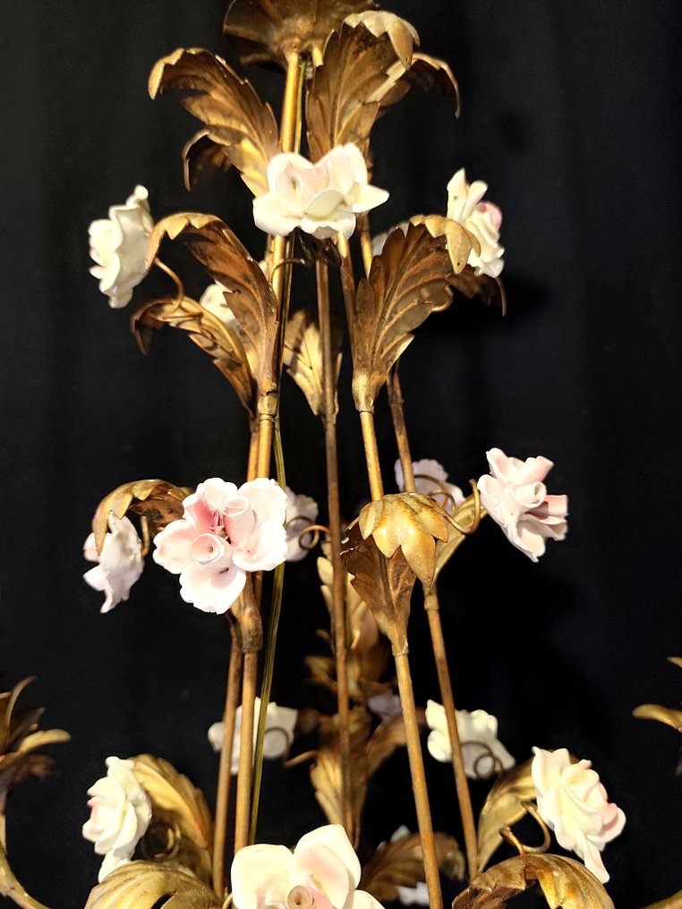 Πολυέλαιος - Χωρίς επιπλέον επιφύλαξη - Χρυσό μέταλλο και 36 κεραμικά λουλούδια. #4.3