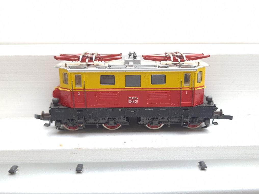 Roco H0 - 43531/44200C - Togsæt (3) - E-loc 1045.01 med 2 vogne - MBS #2.1