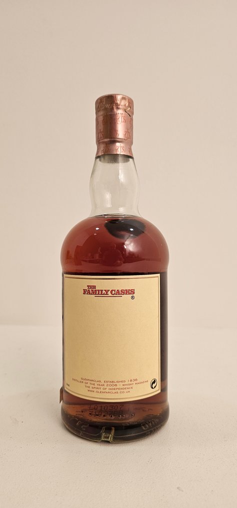 Glenfarclas 1992 The Family Casks - cask no. 264  - b. 2007  - 700ml #3.2