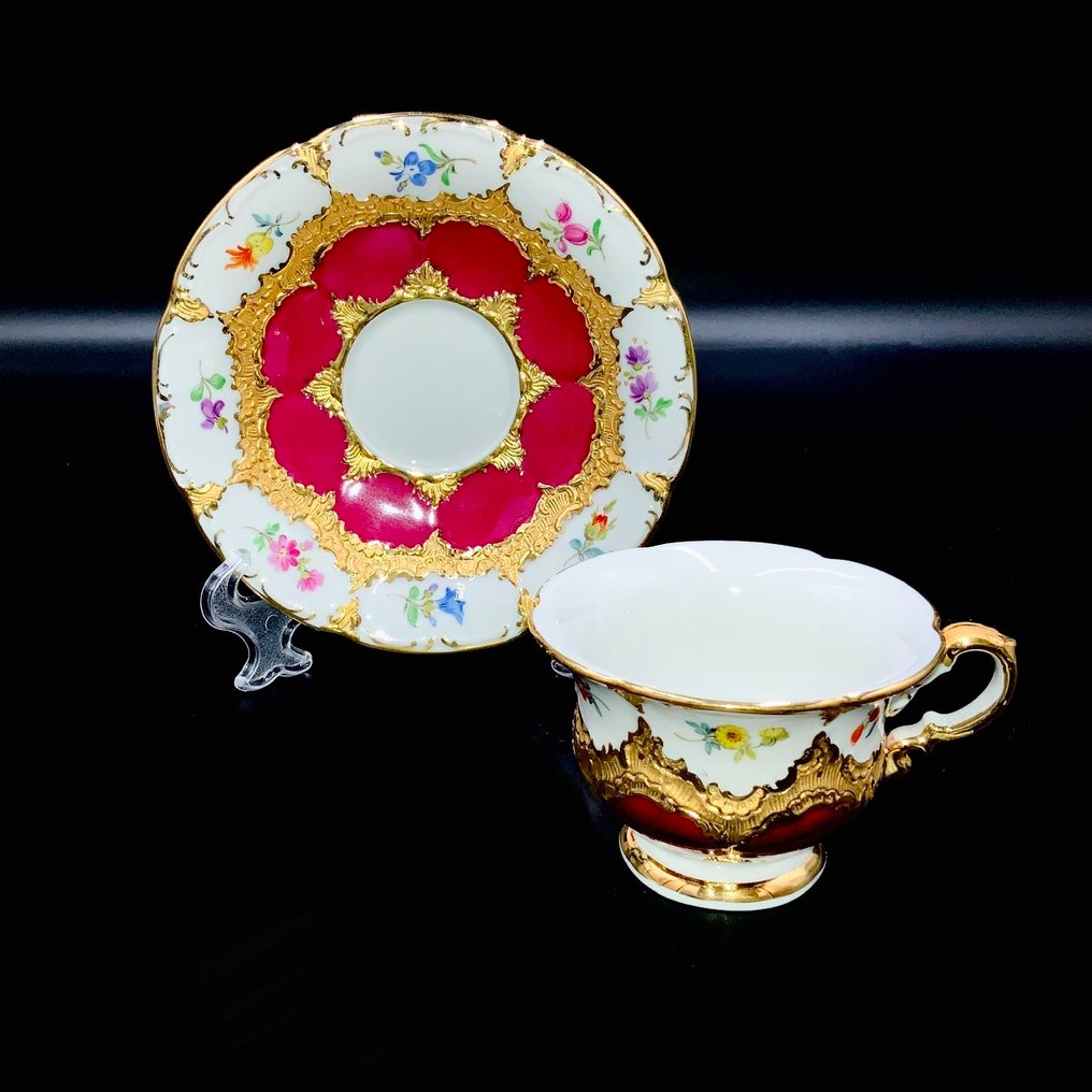 E.A.Leuteritz - Meissen - Coffee Cup and Saucer - "B-form" - Red Burgundy - ca 1950 - Kávéscsésze - Kézzel festett porcelán #3.2