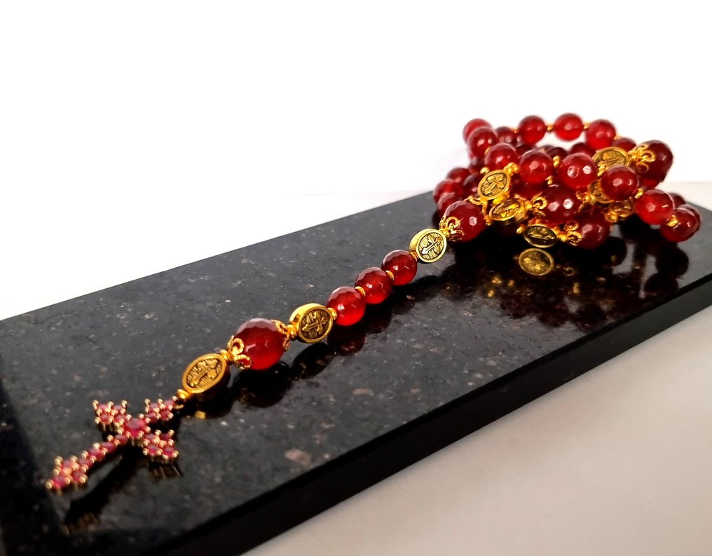 Rubino - Rosaire – Cristianesimo - Croce di Cristo glorificato - Fuoco, passione e amore divino. - Collana con ciondolo #2.1